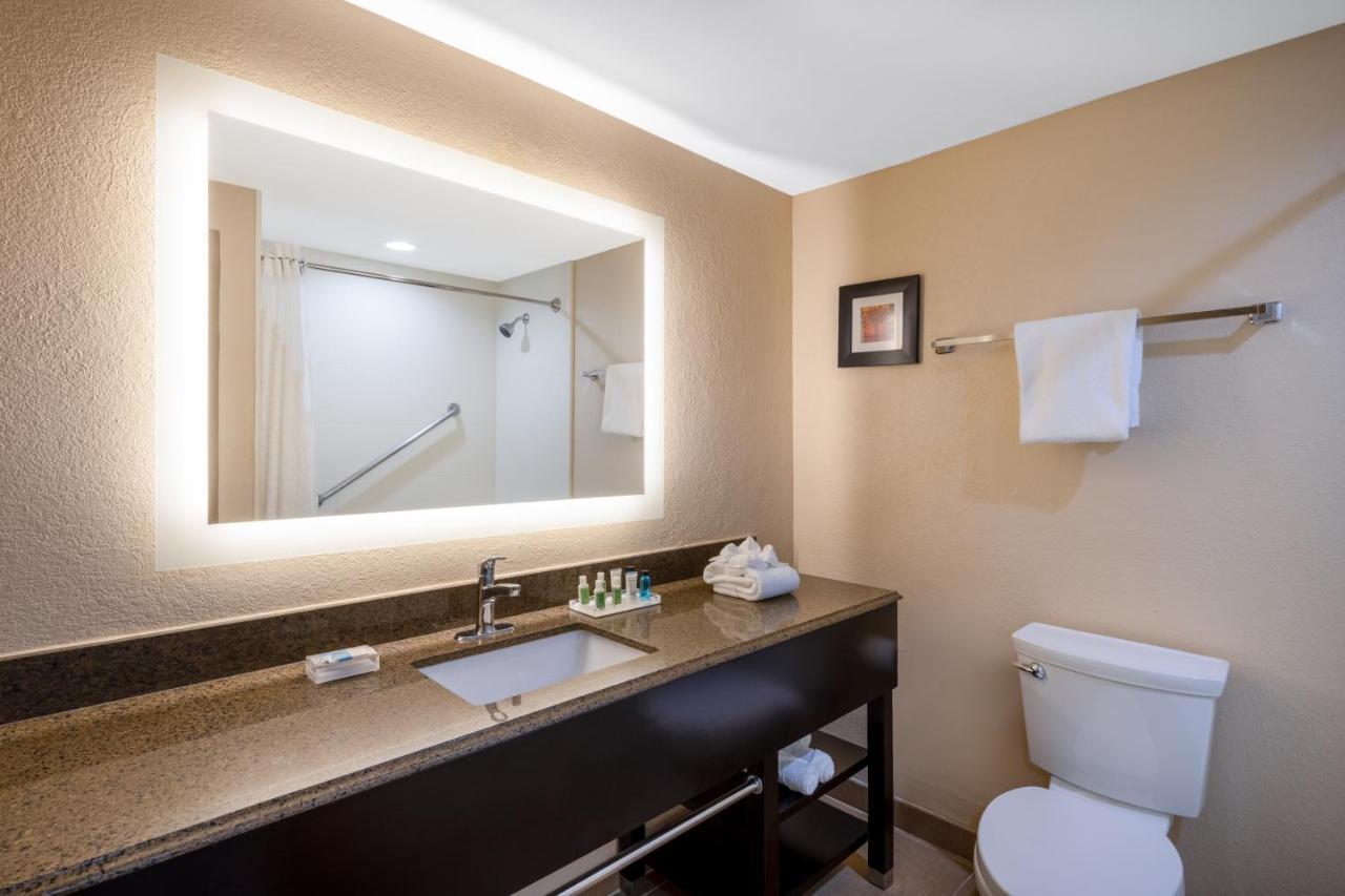 Holiday Inn Poughkeepsie By Ihg Kültér fotó