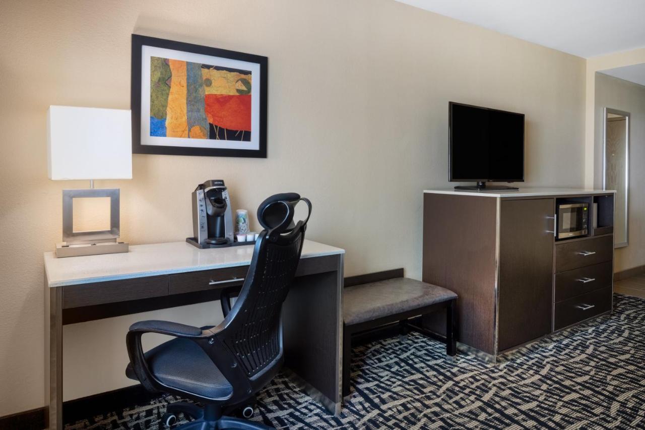 Holiday Inn Poughkeepsie By Ihg Kültér fotó
